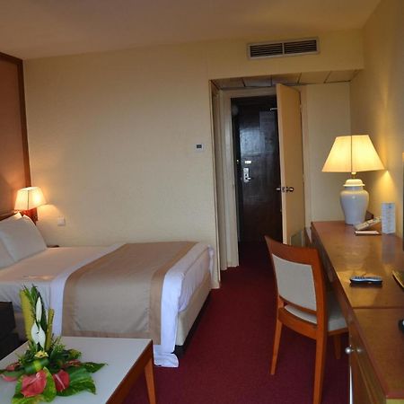 Hotel Sawa Дуала Екстериор снимка