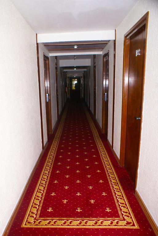 Hotel Sawa Дуала Екстериор снимка