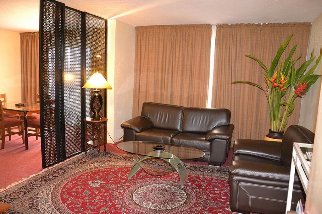 Hotel Sawa Дуала Екстериор снимка